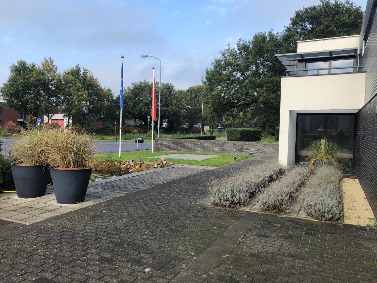 BEDbijPET Bed and Breakfast Emmen Buitenkant foto